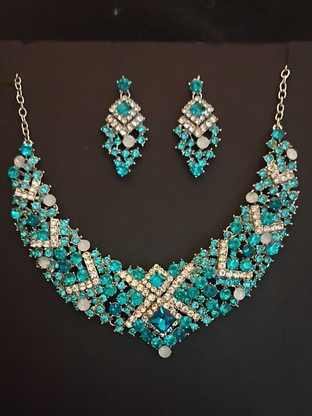Elegant Teal Crystal Statement Necklace & Earrings Set